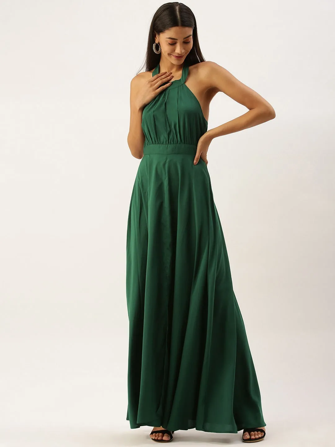 Berrylush Women Solid Green Halter Neck Open-Back Maxi Dress