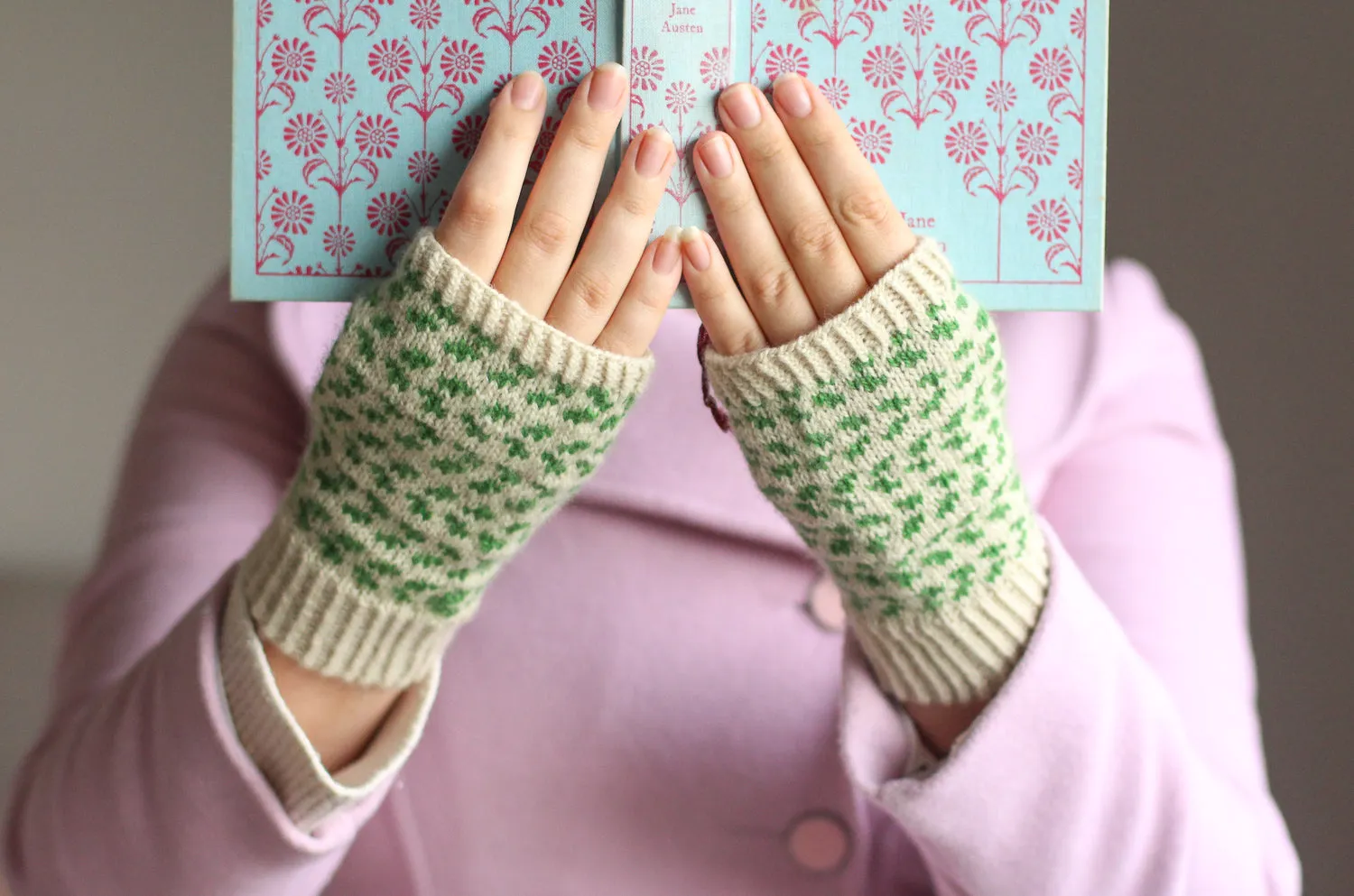 Bilberry Fingerless Mitts | PDF Knitting Pattern