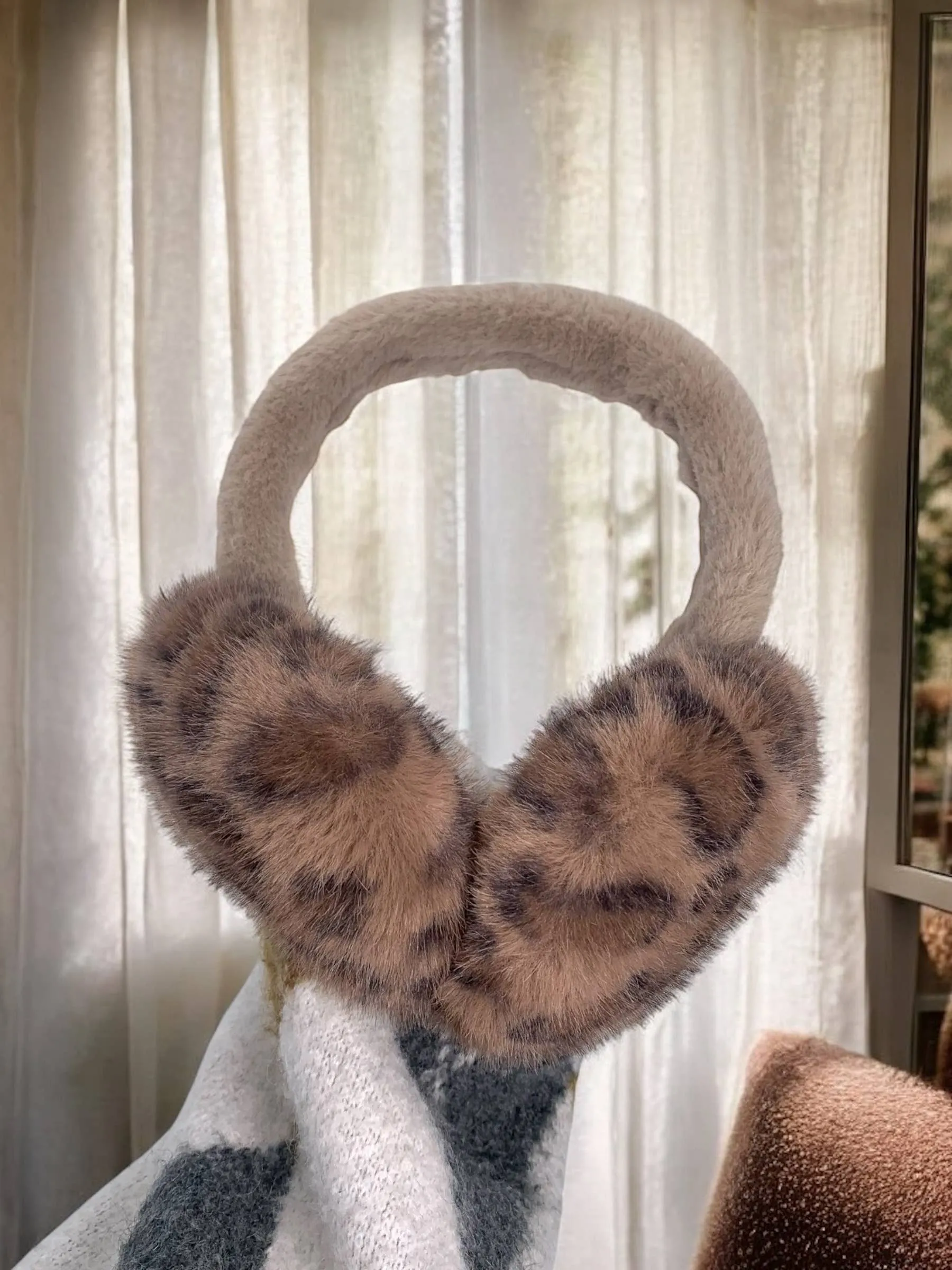 BYREN | ÉLINE L'ATELIER Leopard faux fur earmuffs CC07