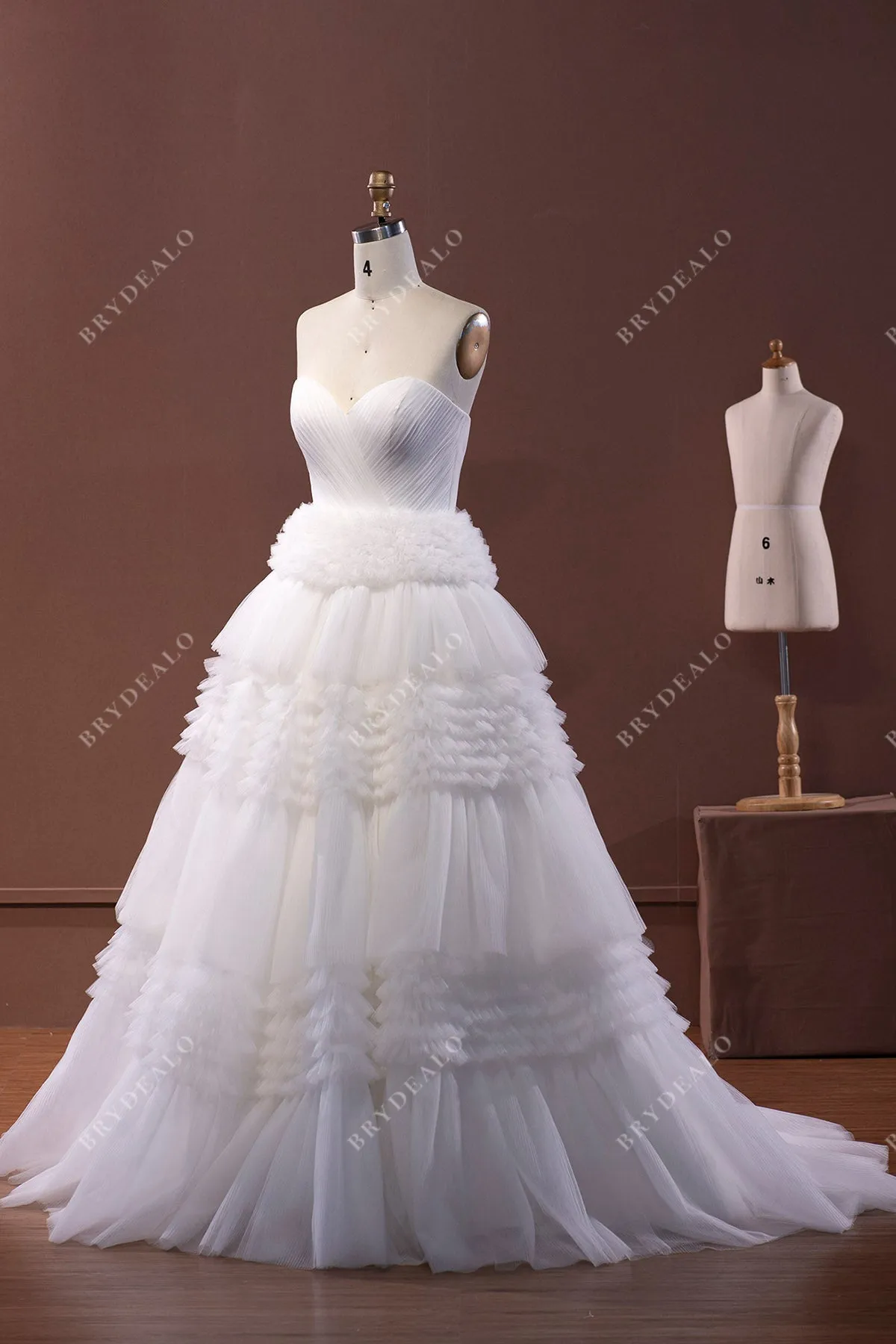 Designer Strapless Sweetheart Pleated Tulle Wedding Ball Gown