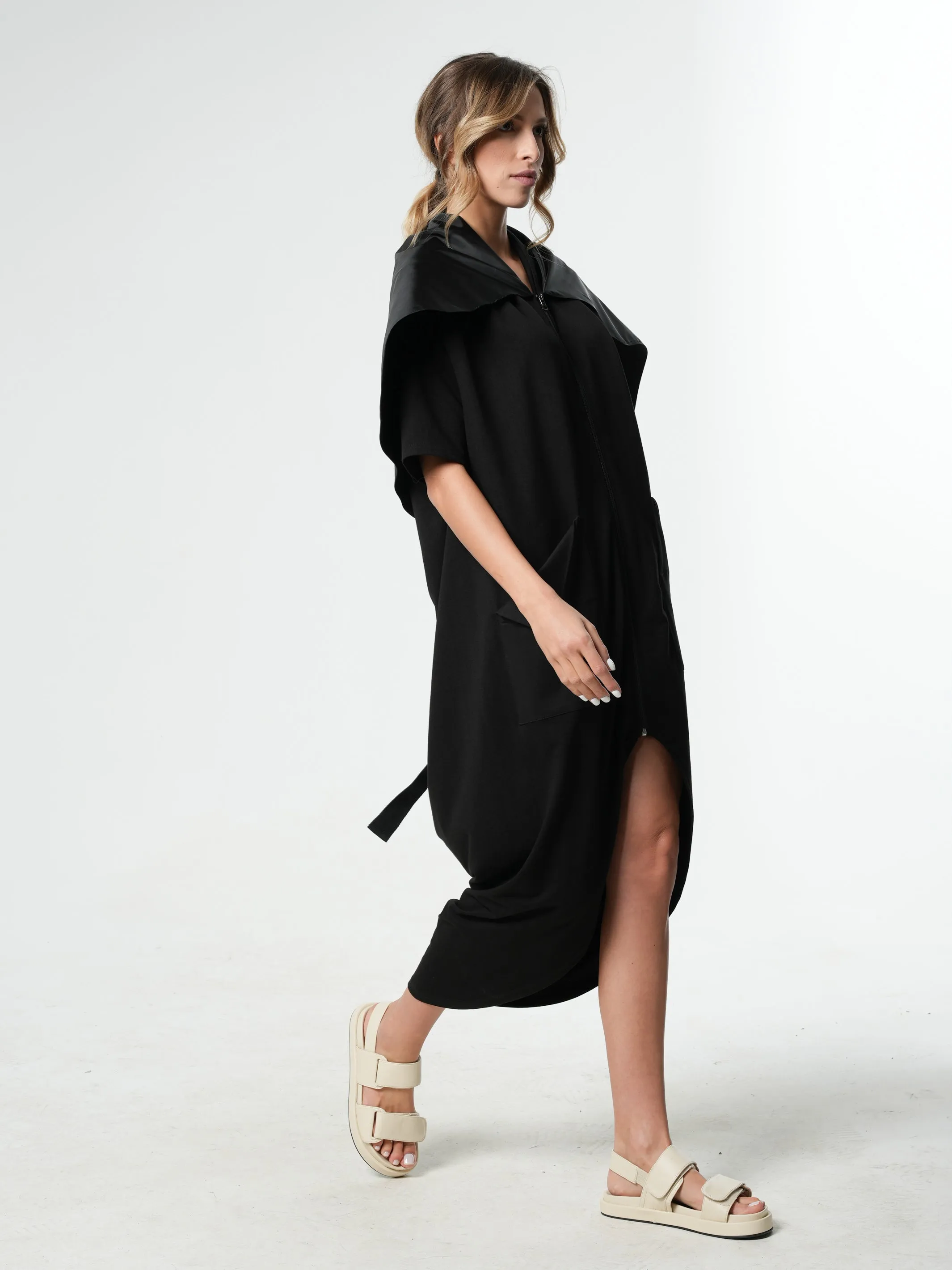 Extravagant Zipper Dress With Shoulder Cape in Black