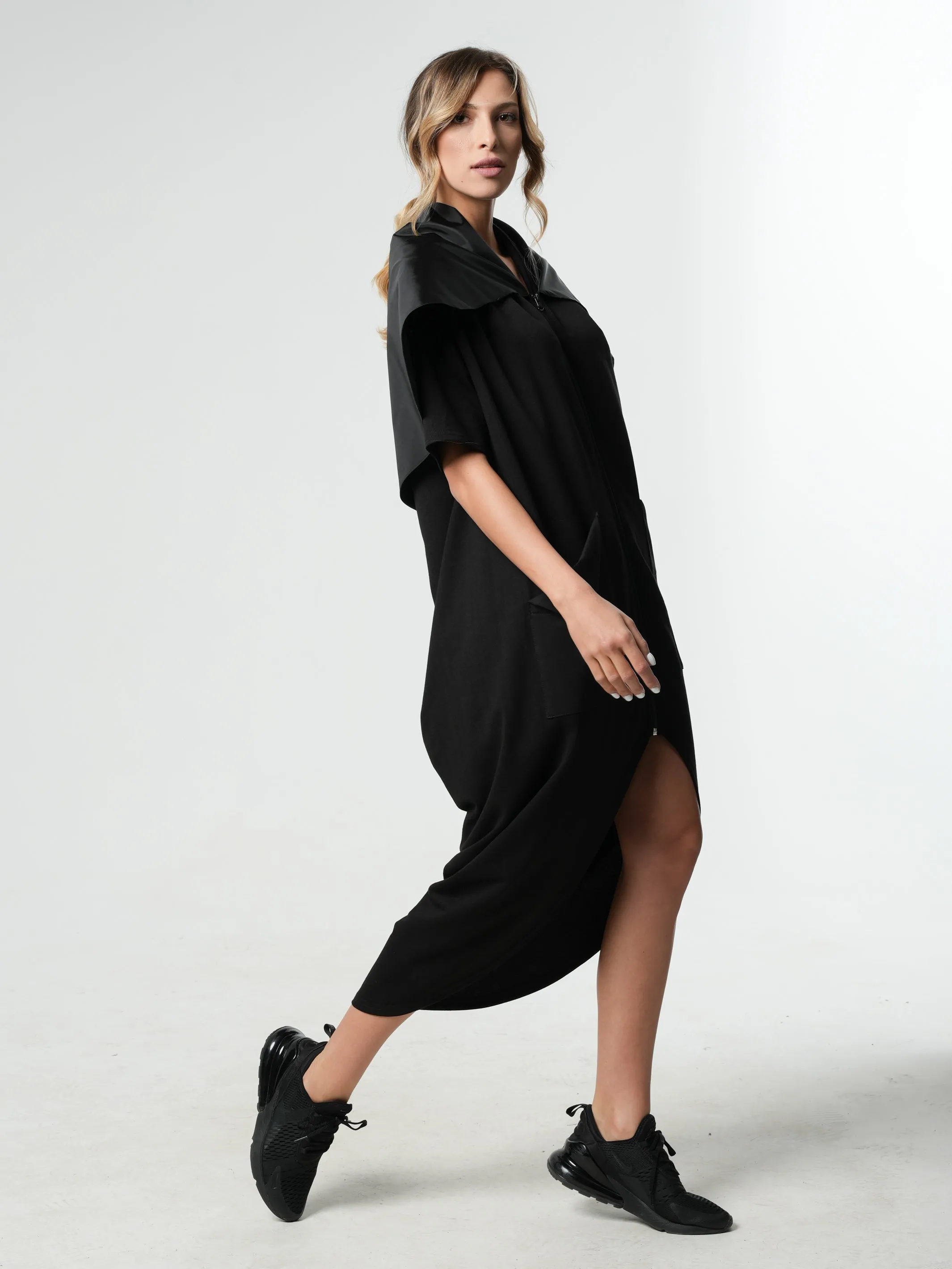 Extravagant Zipper Dress With Shoulder Cape in Black