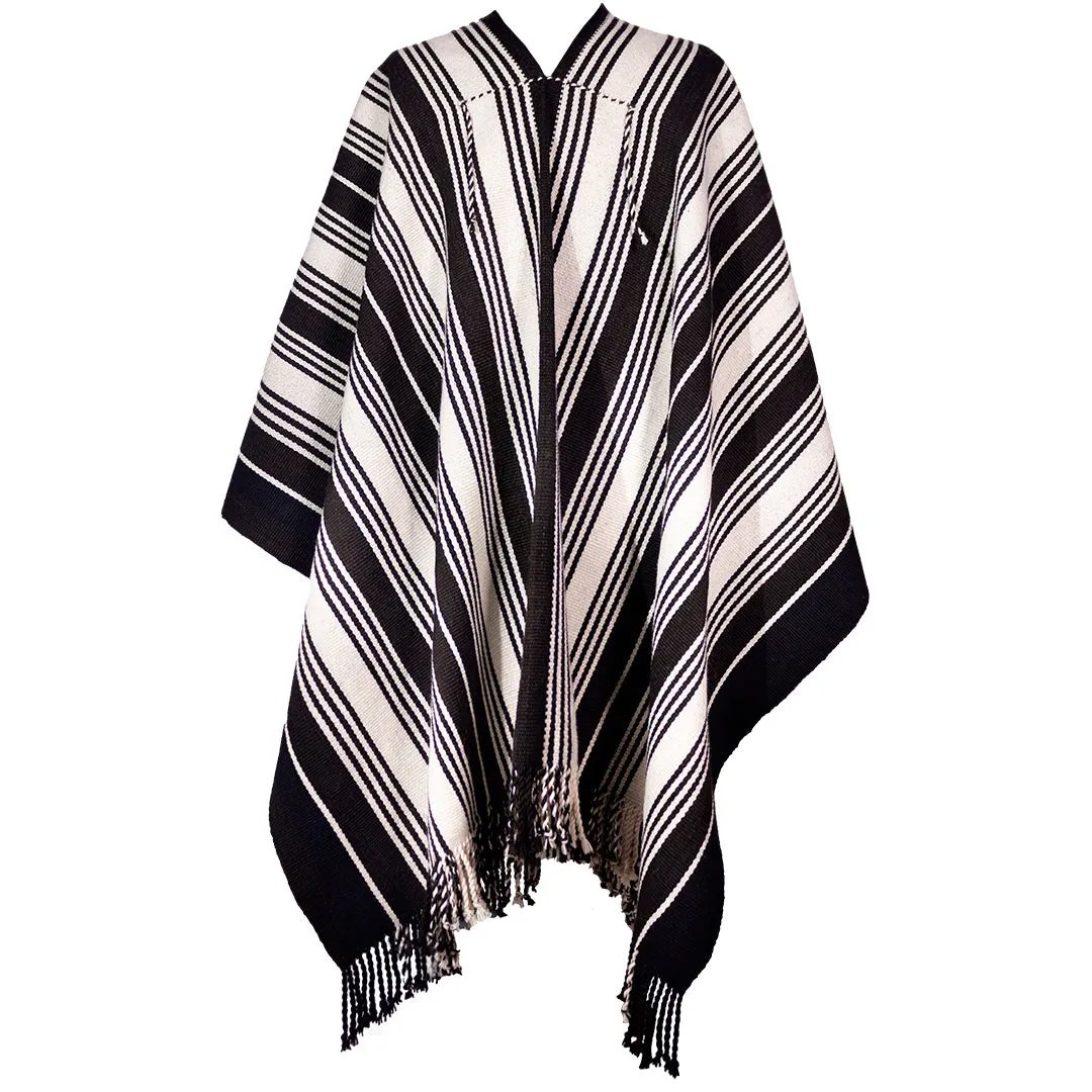 Fiambalá lamb Poncho