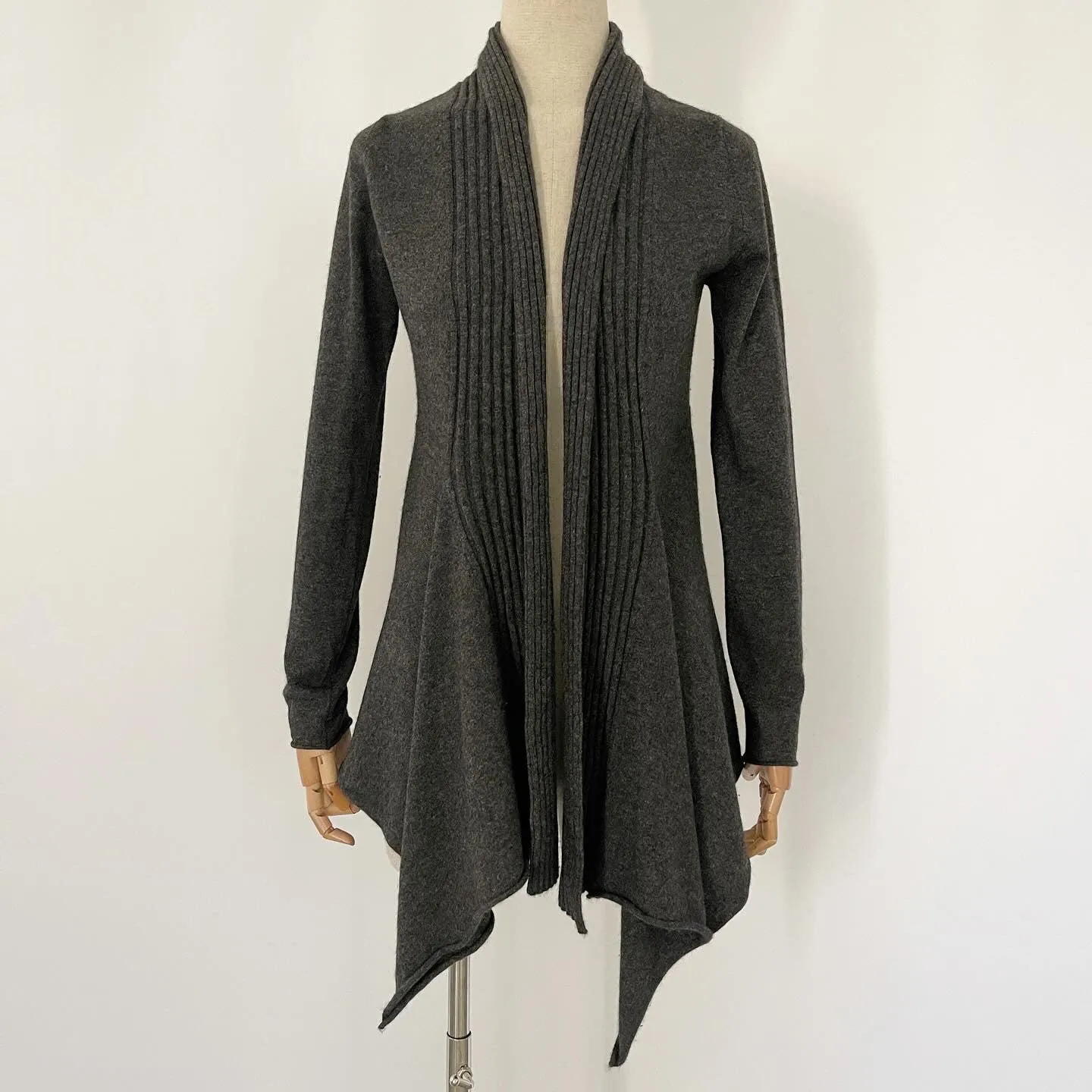 HEMISPHERE Cashmere Cardigan