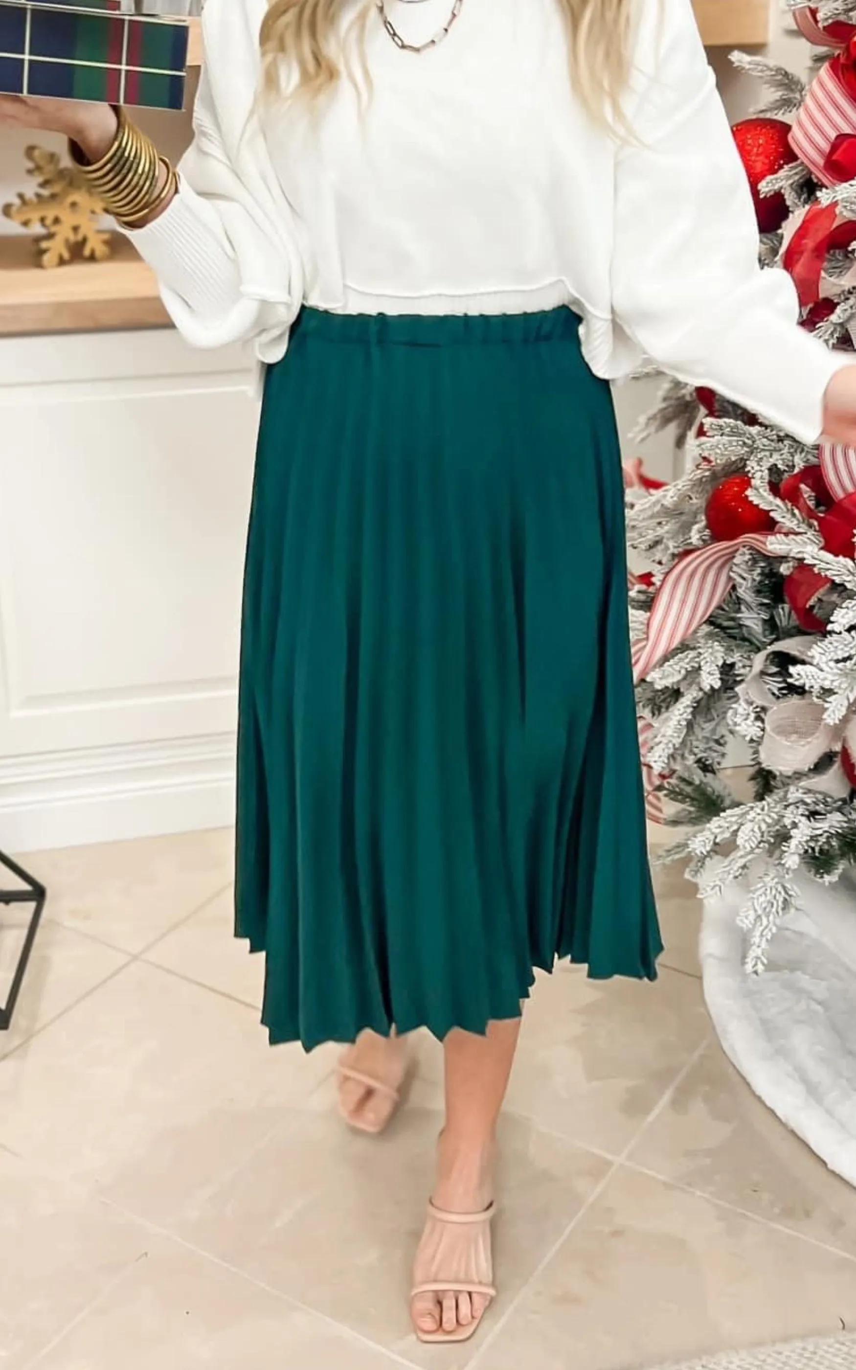 Hunter Green Solid Pleated Skirt