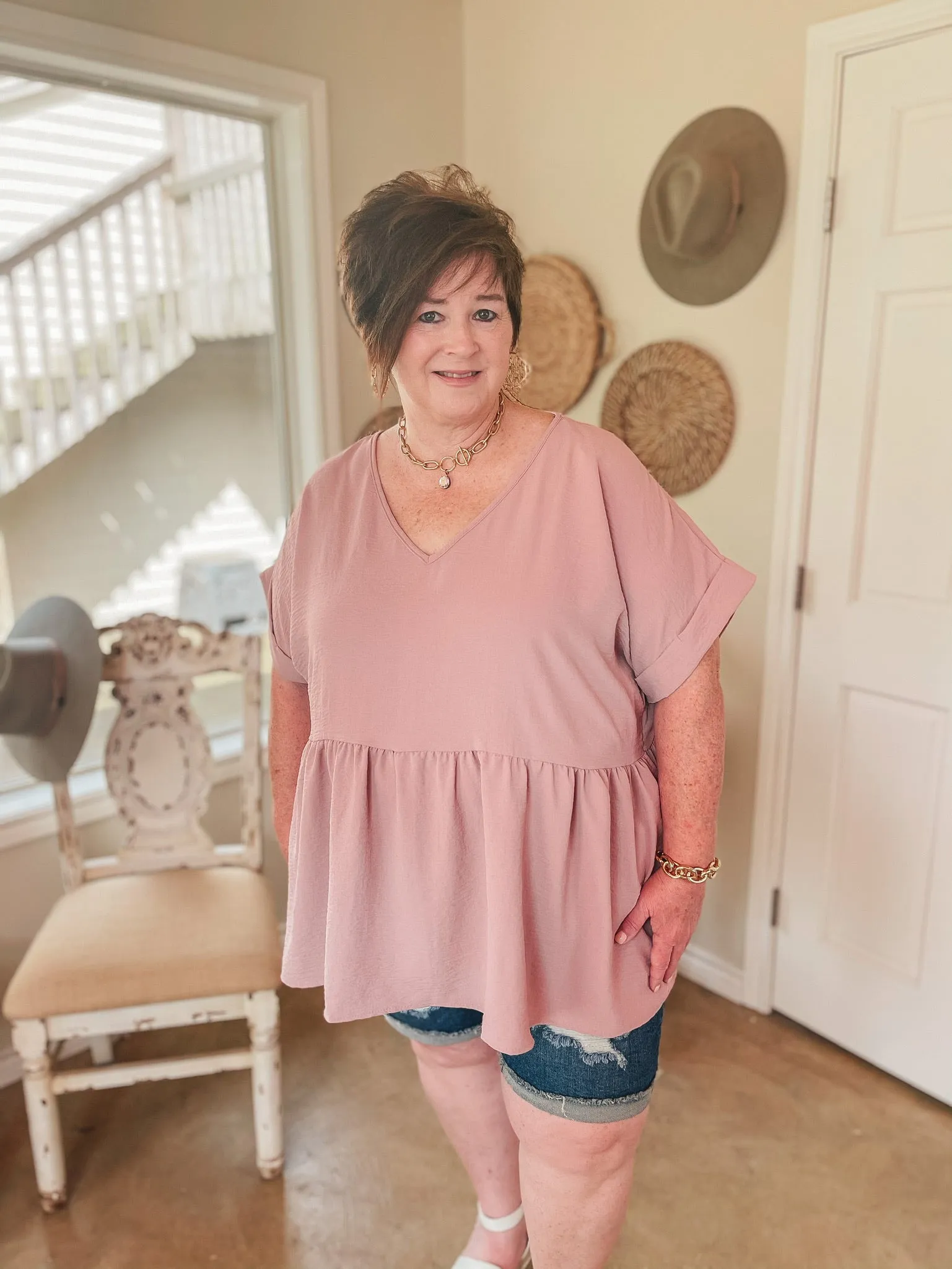 Last Chance Size Medium | Touring the City Short Sleeve V Neck Babydoll Top in Dusty Pink