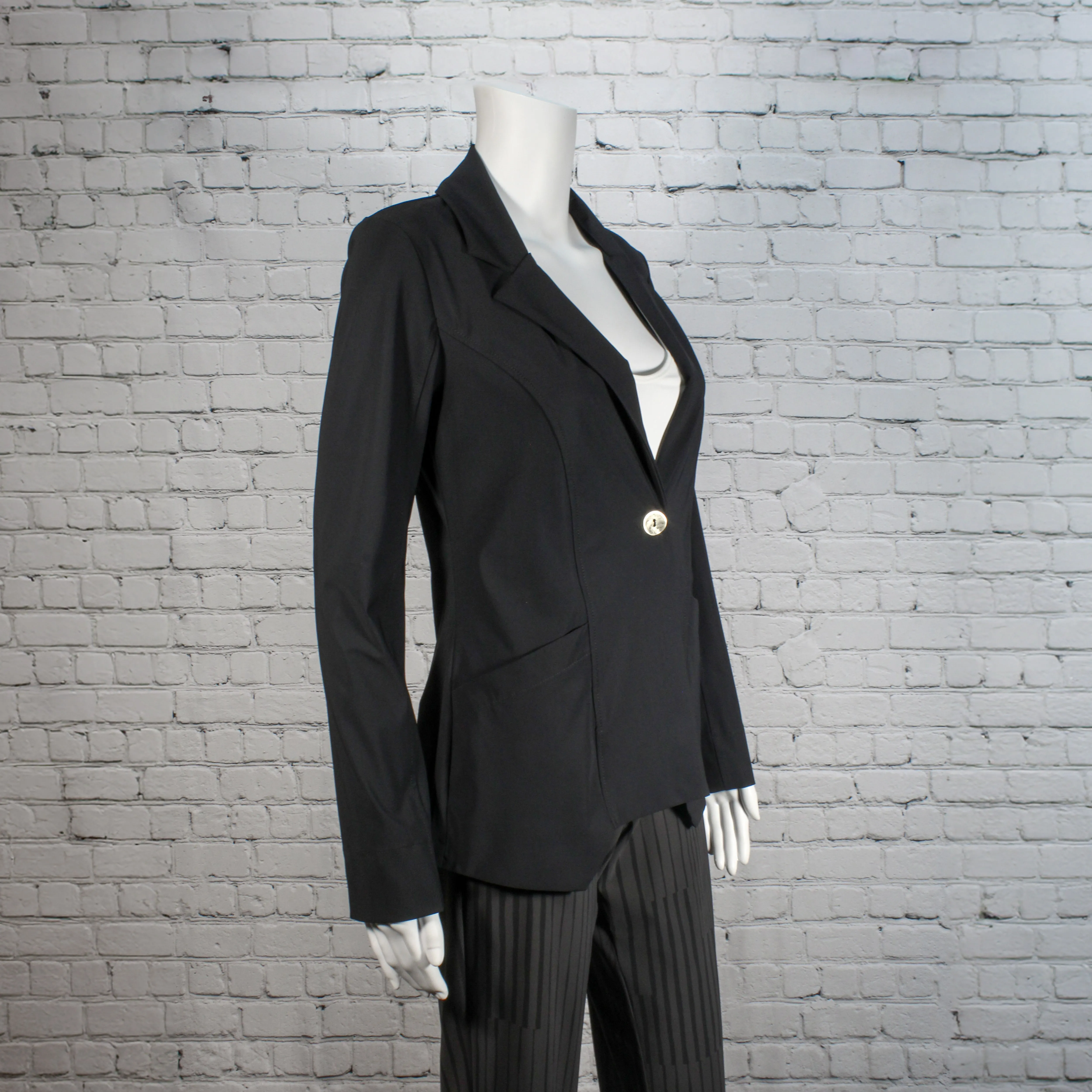 NEW! Jody Jacket in Black by Porto