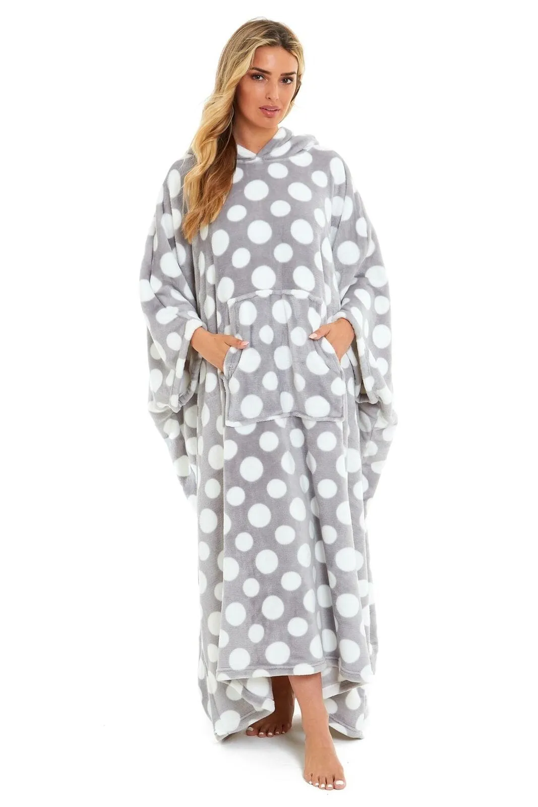 Oversized Hooded Fleece Poncho Blanket with Stars and Polka Dots Plush Wearable Blanket with Front Pocket for Adults Indoor Outdoor by Daisy Dreamer