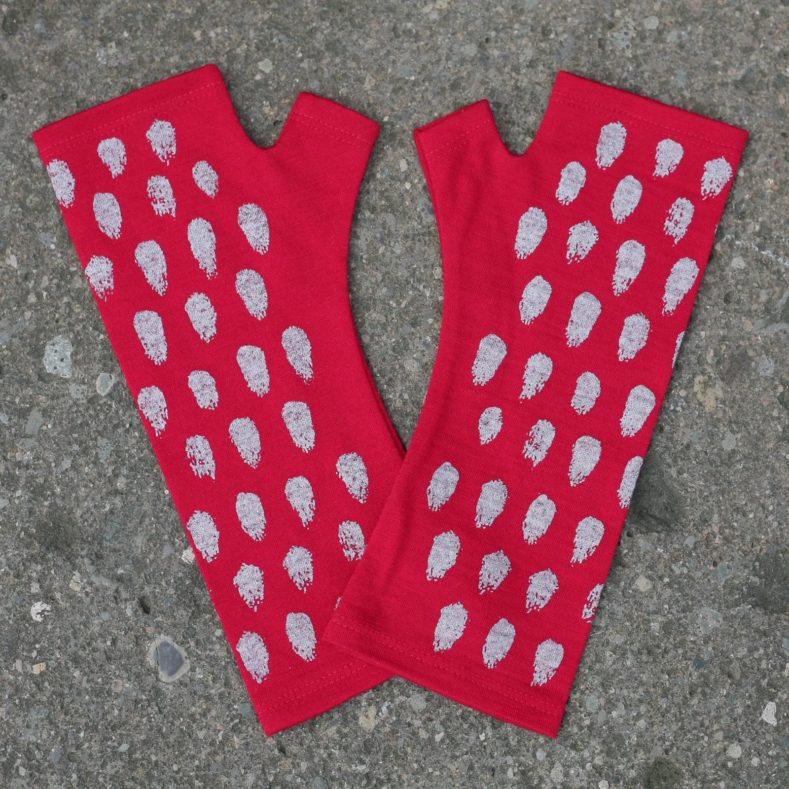 Red polka dot print merino fingerless gloves