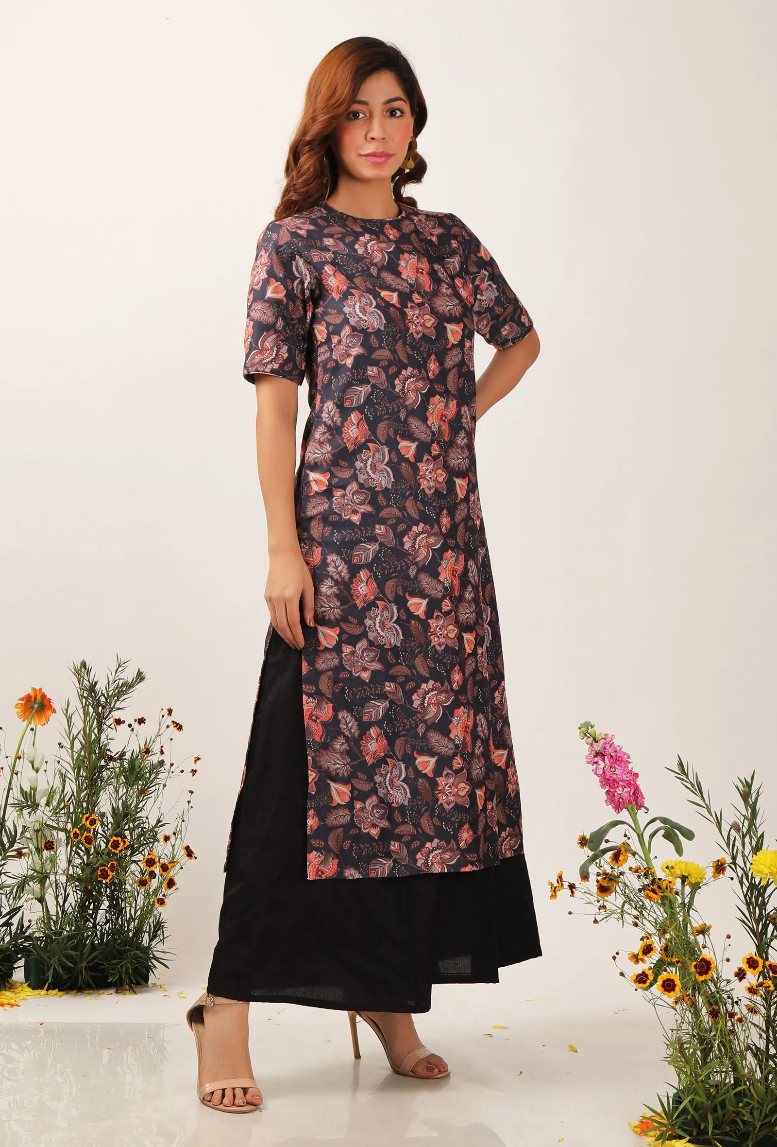 Set Of 2: Zoon Floral Chintz Straight Kurta With Flared Organza Pants