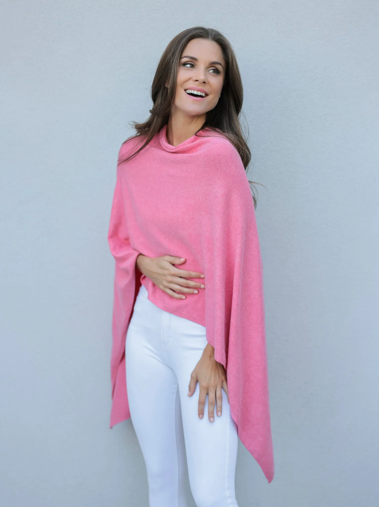 Shiraleah Francoise Travel Poncho, Pink