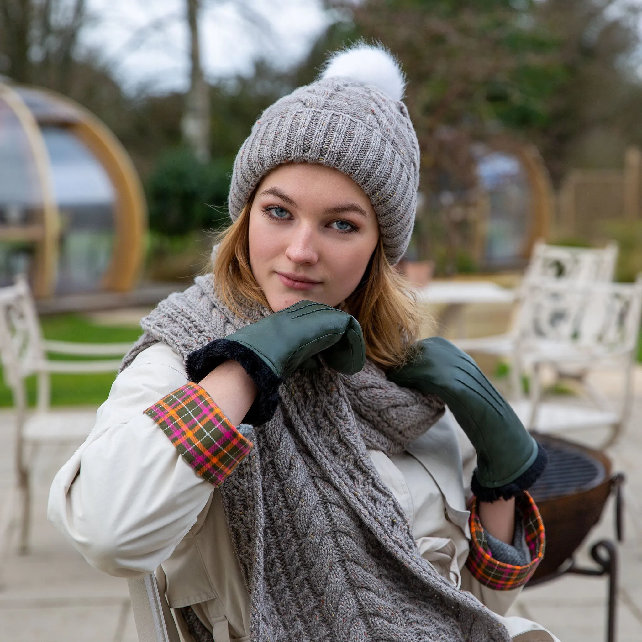 Women's Cable Knit Bobble Hat